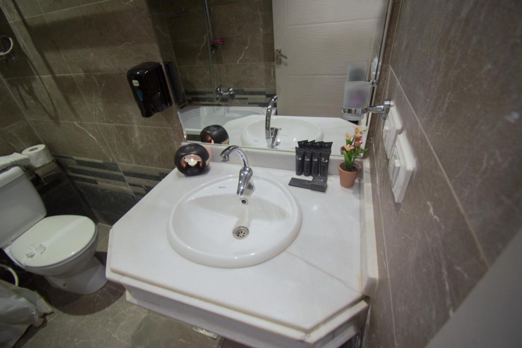 Nile Guardian Hotel Gíza Kültér fotó