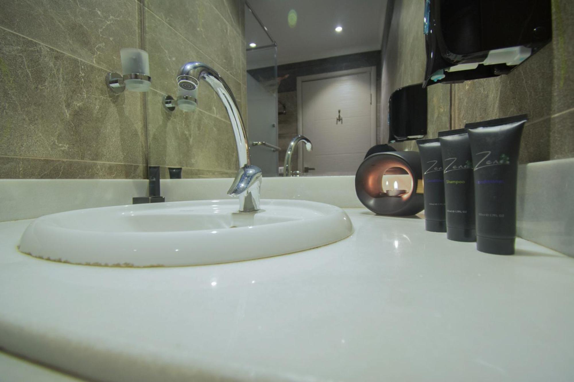 Nile Guardian Hotel Gíza Kültér fotó